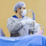 Dr Leanderson em Procedimento